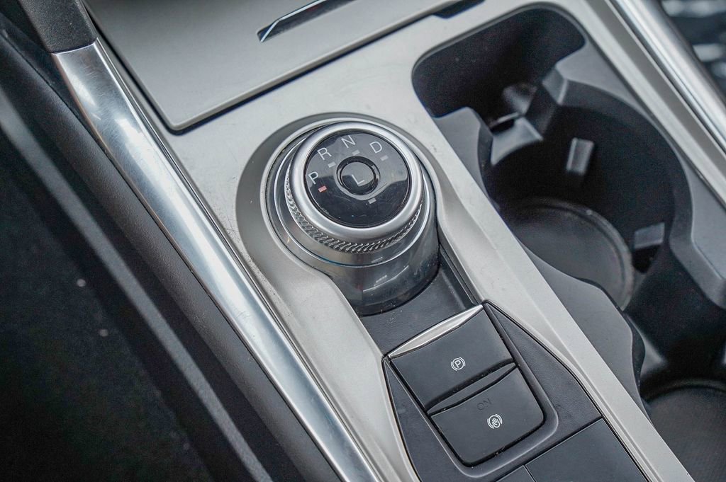 Used 2023 Ford Explorer Limited image 28