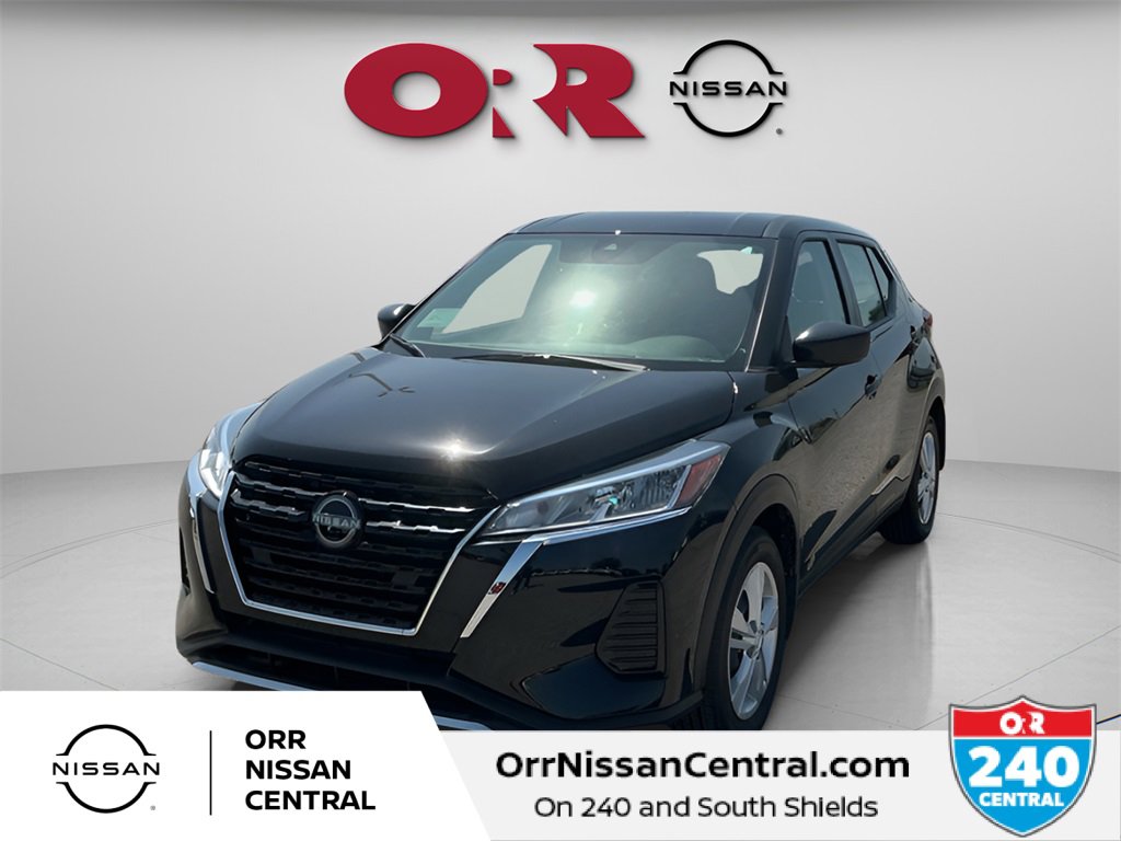 New 2025 Nissan Kicks Play S