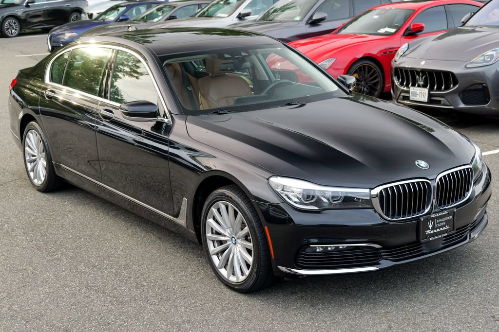 Used 2018 BMW 740i xDrive AWD/4WD image 9