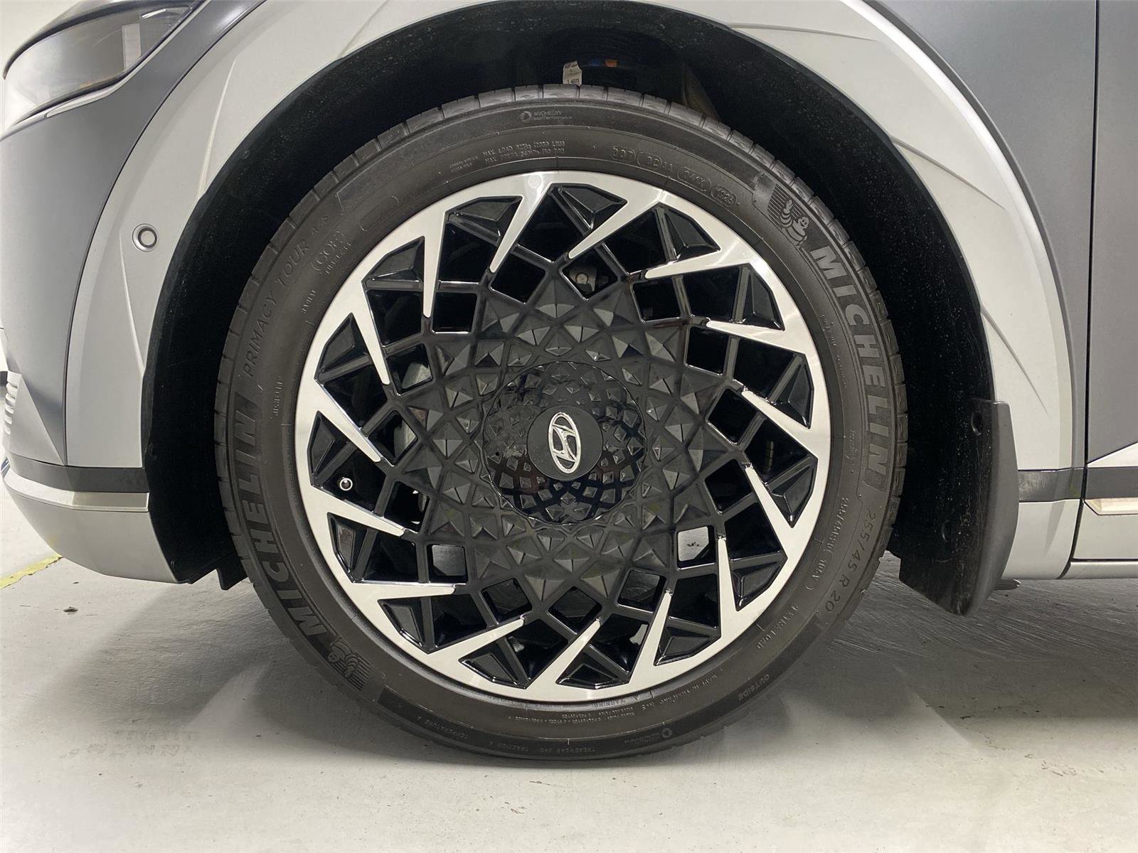Used 2024 Hyundai Ioniq 5 Limited image 23