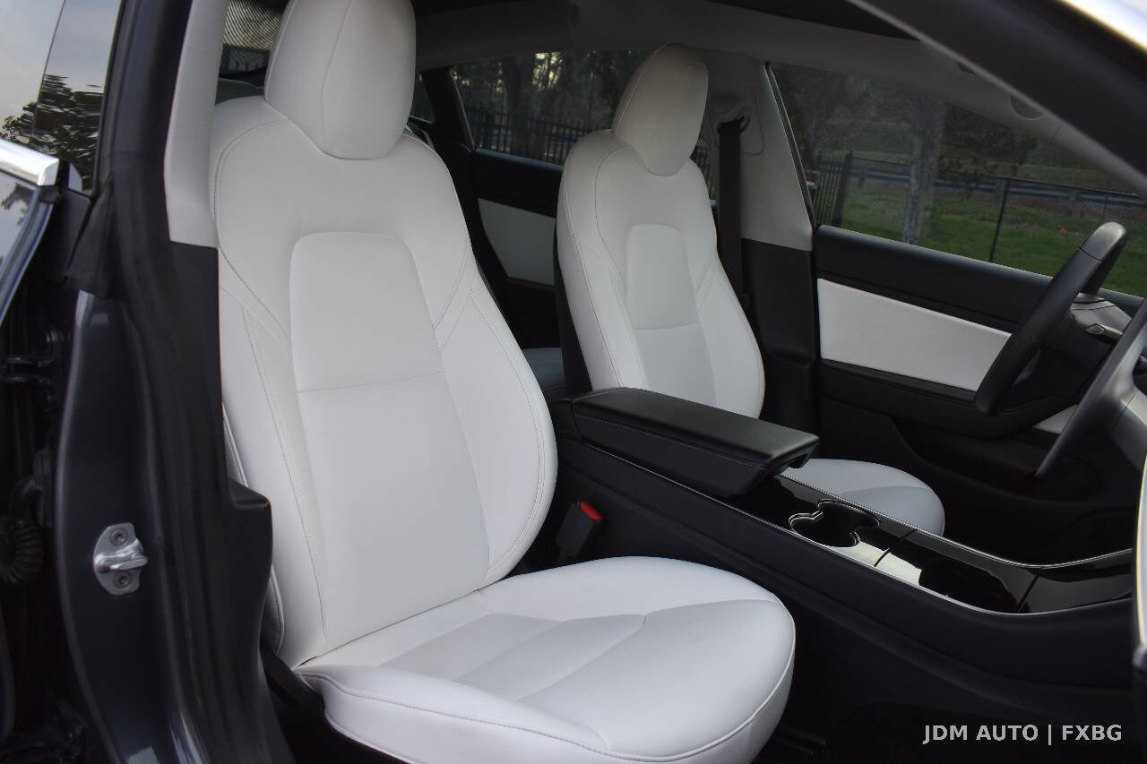 Used 2019 Tesla Model 3 Standard Range Plus RWD image 13