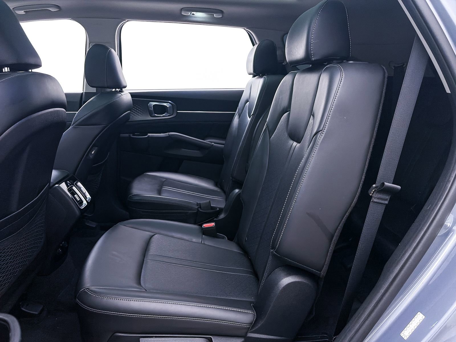 Certified 2023 Kia Sorento SX image 38