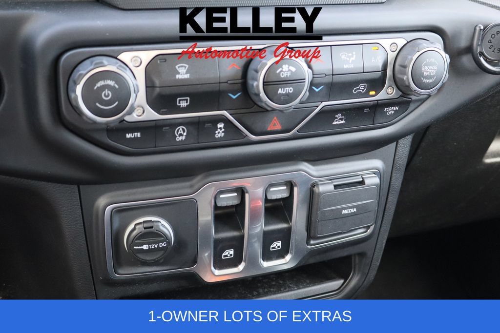 Used 2021 Jeep Wrangler Sport AWD/4WD image 18