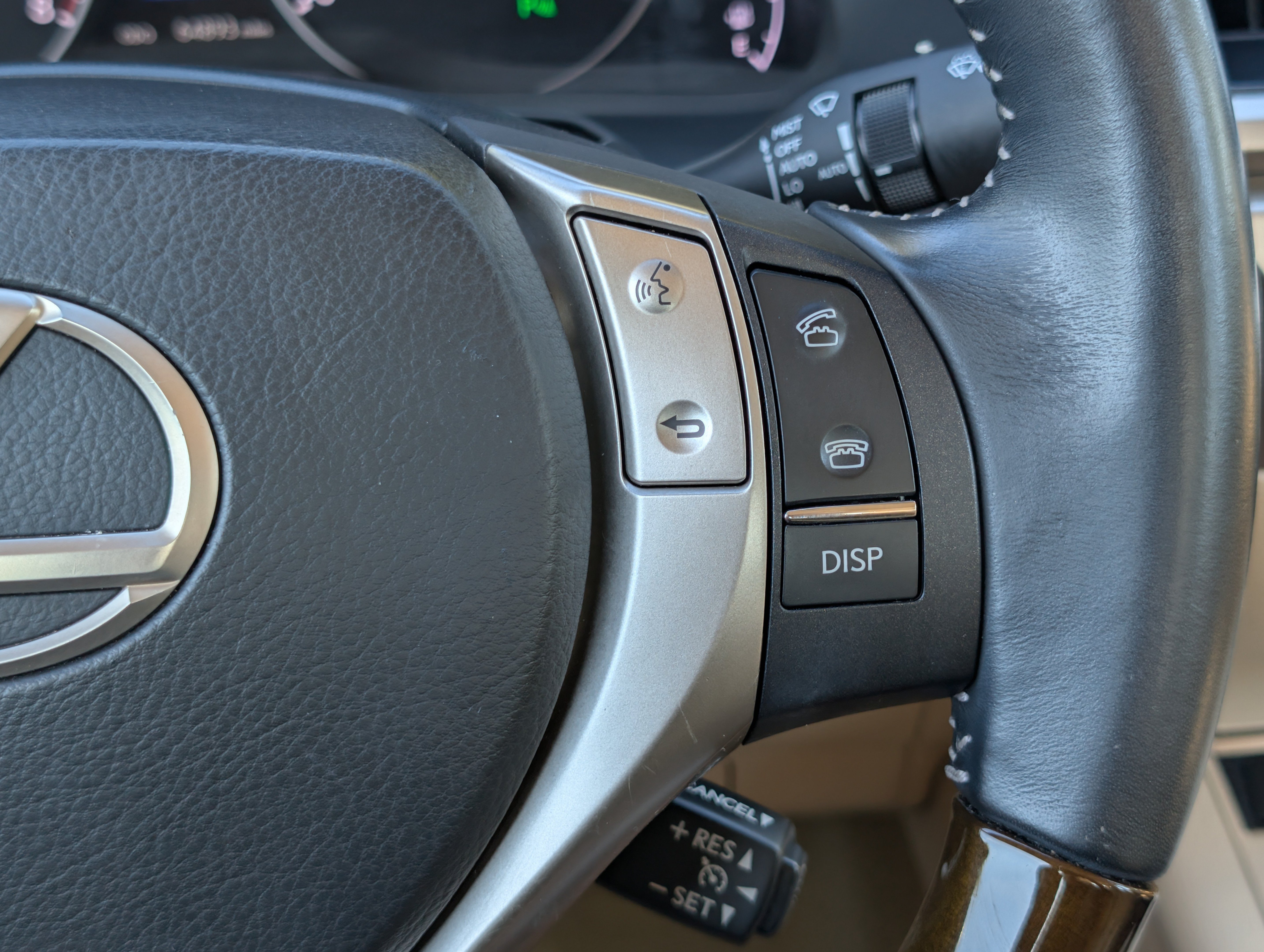 Used 2014 Lexus ES 350 w/ Luxury Package FWD image 21