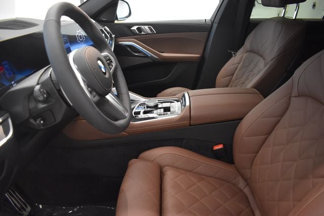 New 2027 BMW X6 xDrive40i w/ Climate Comfort Package AWD/4WD image 21