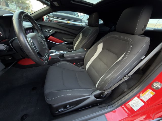 Certified 2022 Chevrolet Camaro SS RWD image 26