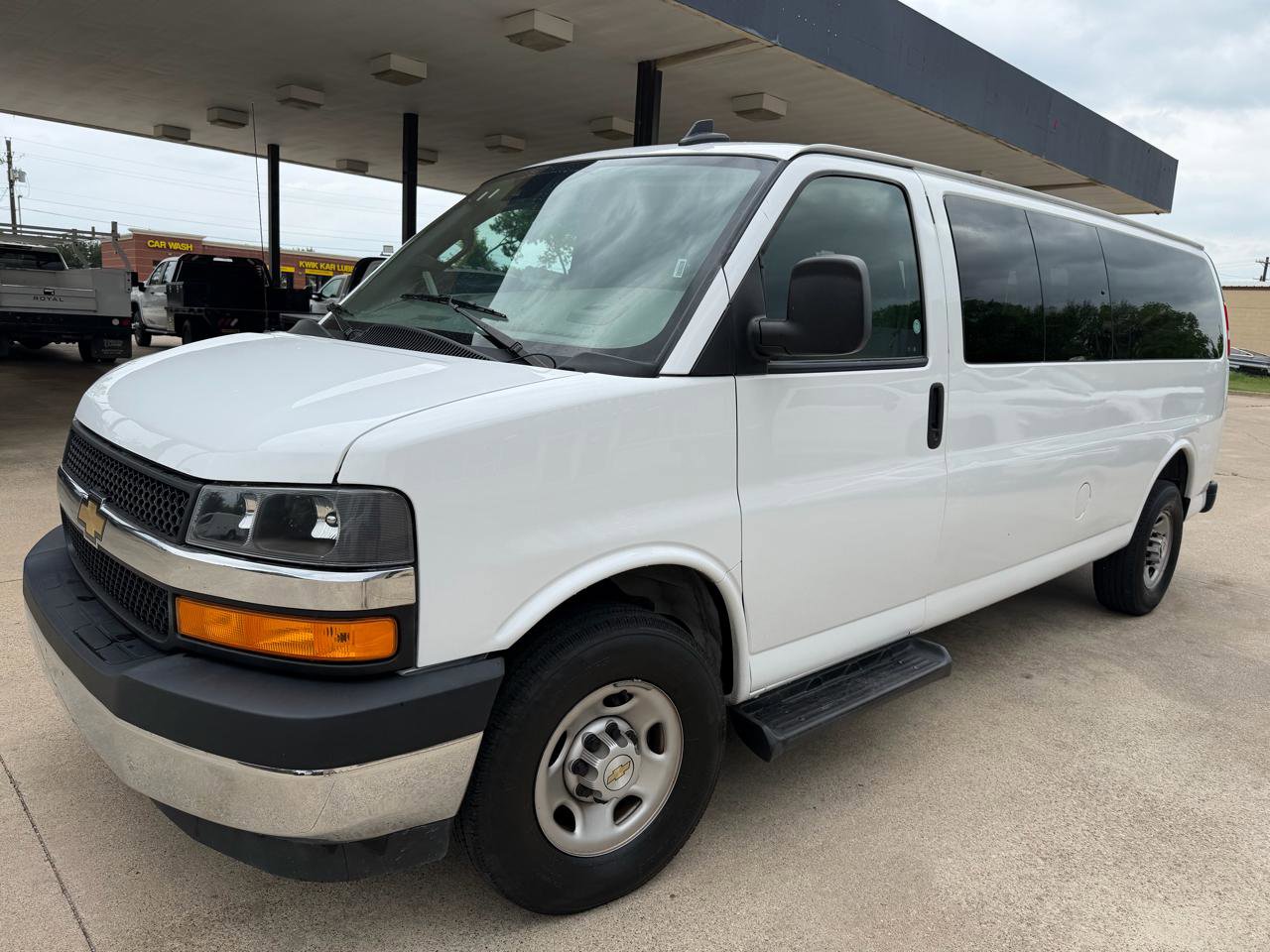 Used 2023 Chevrolet Express 3500 LT w/ LT Preferred Equipment Group RWD image 1