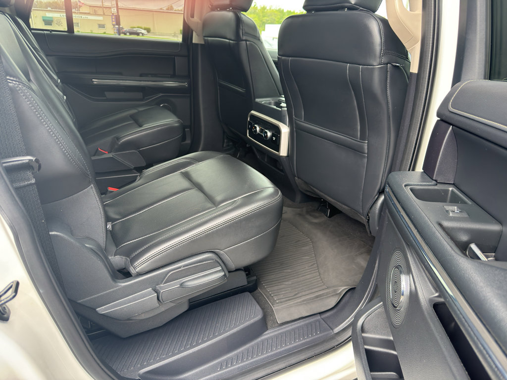 Used 2024 Ford Expedition Max XLT AWD/4WD image 27