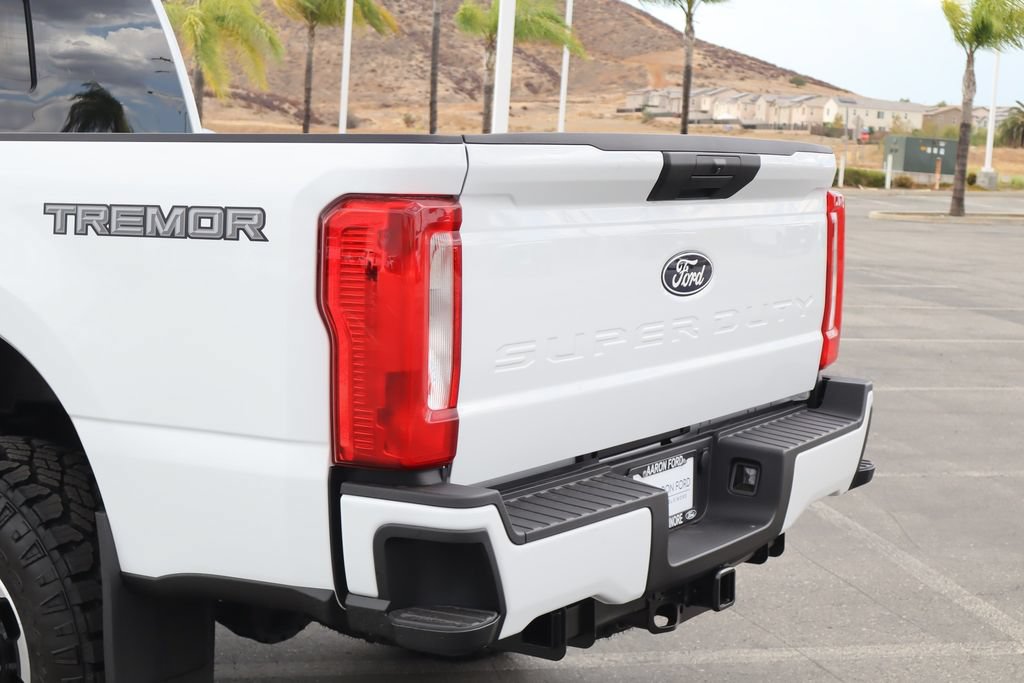 New 2027 Ford F250 XL w/ Tremor Off-Road Package AWD/4WD image 13
