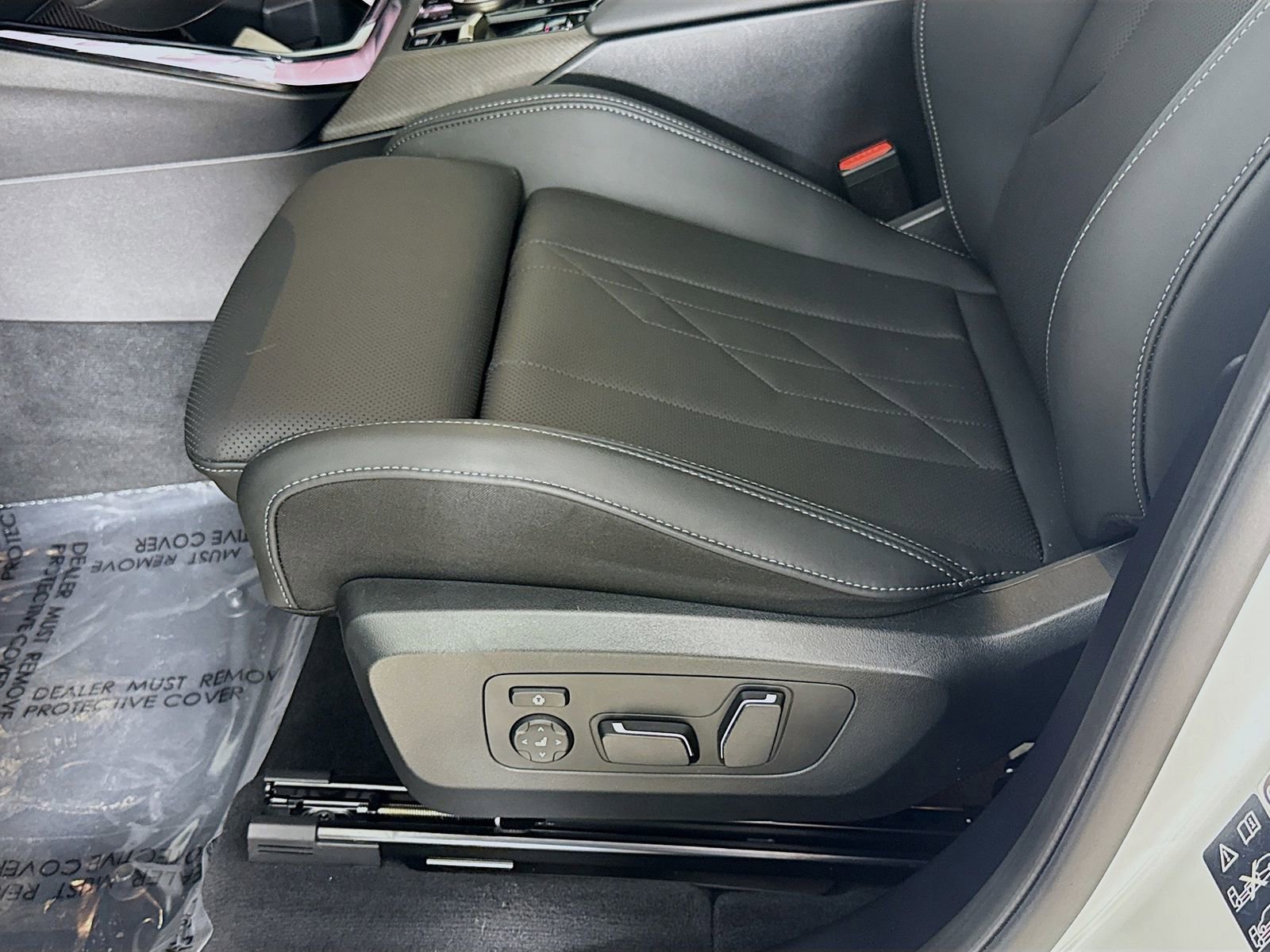 Used 2025 BMW X3 xDrive30i w/ Convenience Package image 18