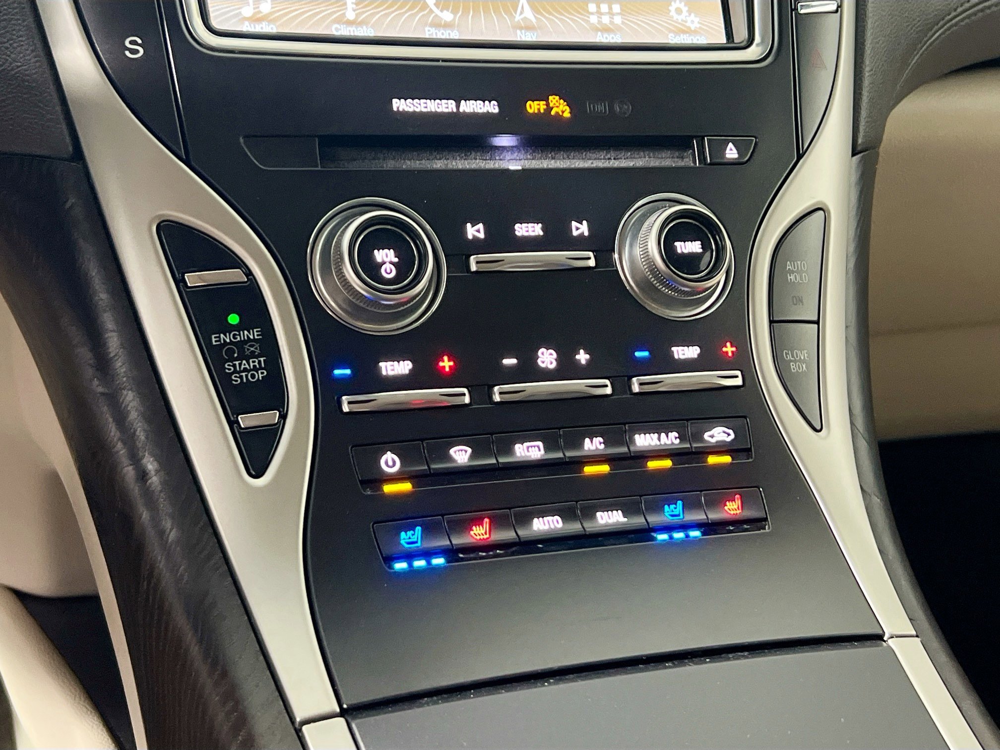 Used 2018 Lincoln MKX Reserve w/ Driver Assistance Package image 27