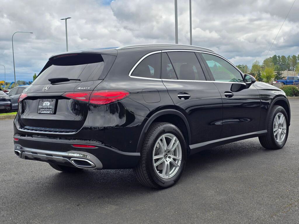 Used 2023 Mercedes-Benz GLC 300 4MATIC image 6