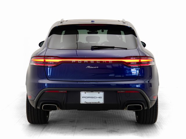 Certified 2025 Porsche Macan AWD/4WD image 35