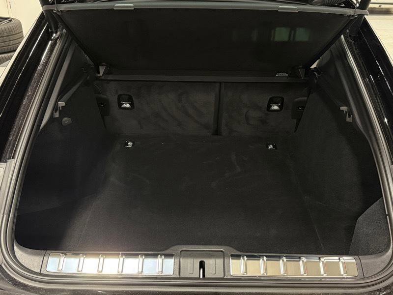 Used 2024 Porsche Panamera 4 AWD/4WD image 64