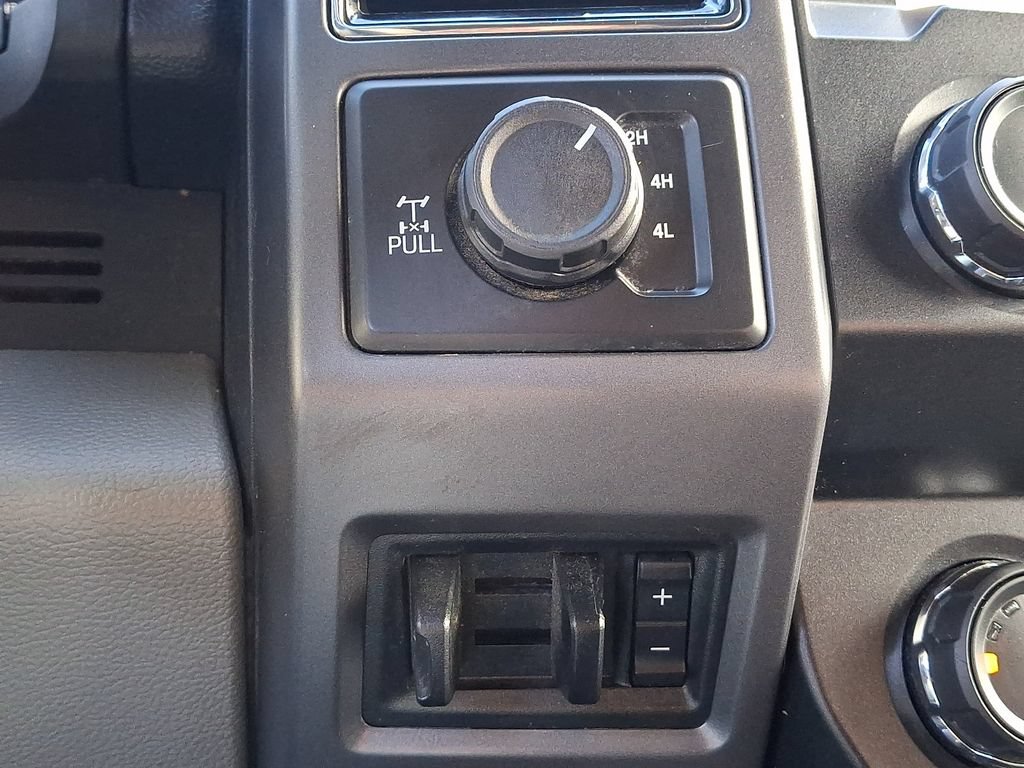Used 2022 Ford F250 XLT w/ XLT Premium Package AWD/4WD image 26