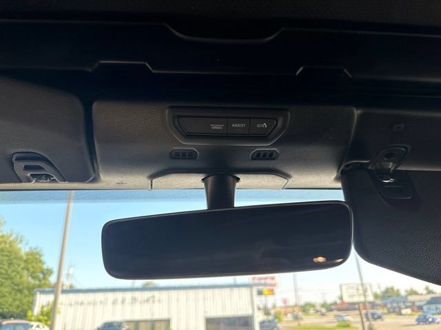 Used 2019 Jeep Wrangler Unlimited Sahara AWD/4WD image 33