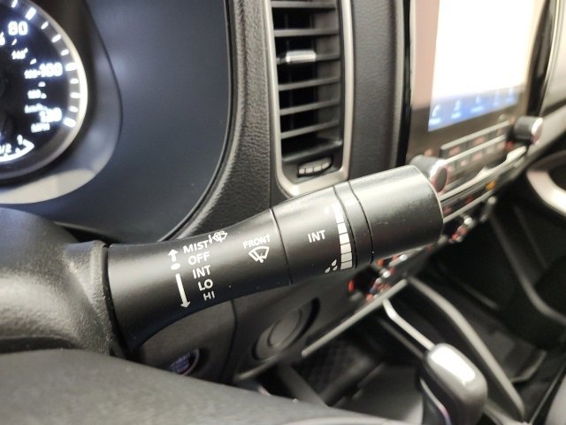 Used 2024 Nissan Frontier SV image 54