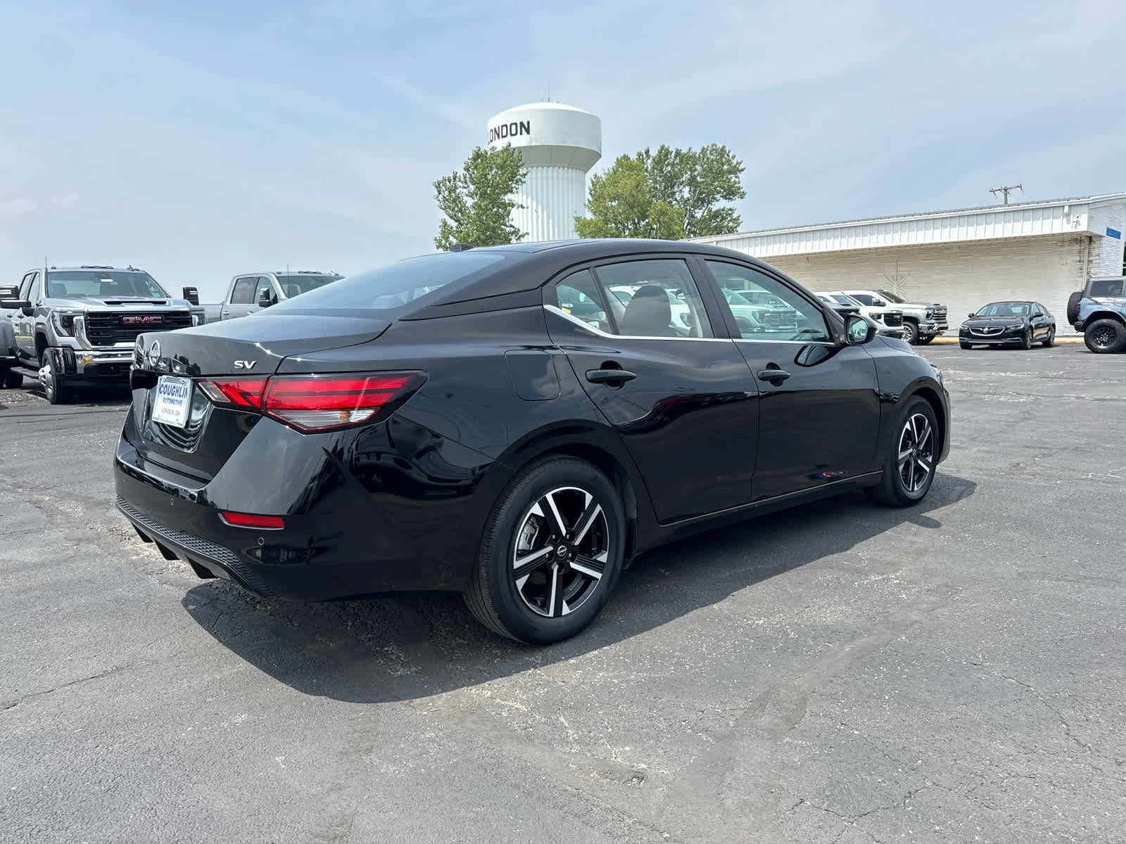 Used 2024 Nissan Sentra SV FWD image 5