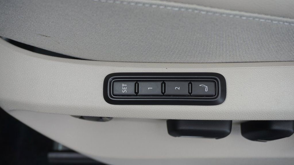 New 2026 Volkswagen Atlas SEL Premium R-Line image 10