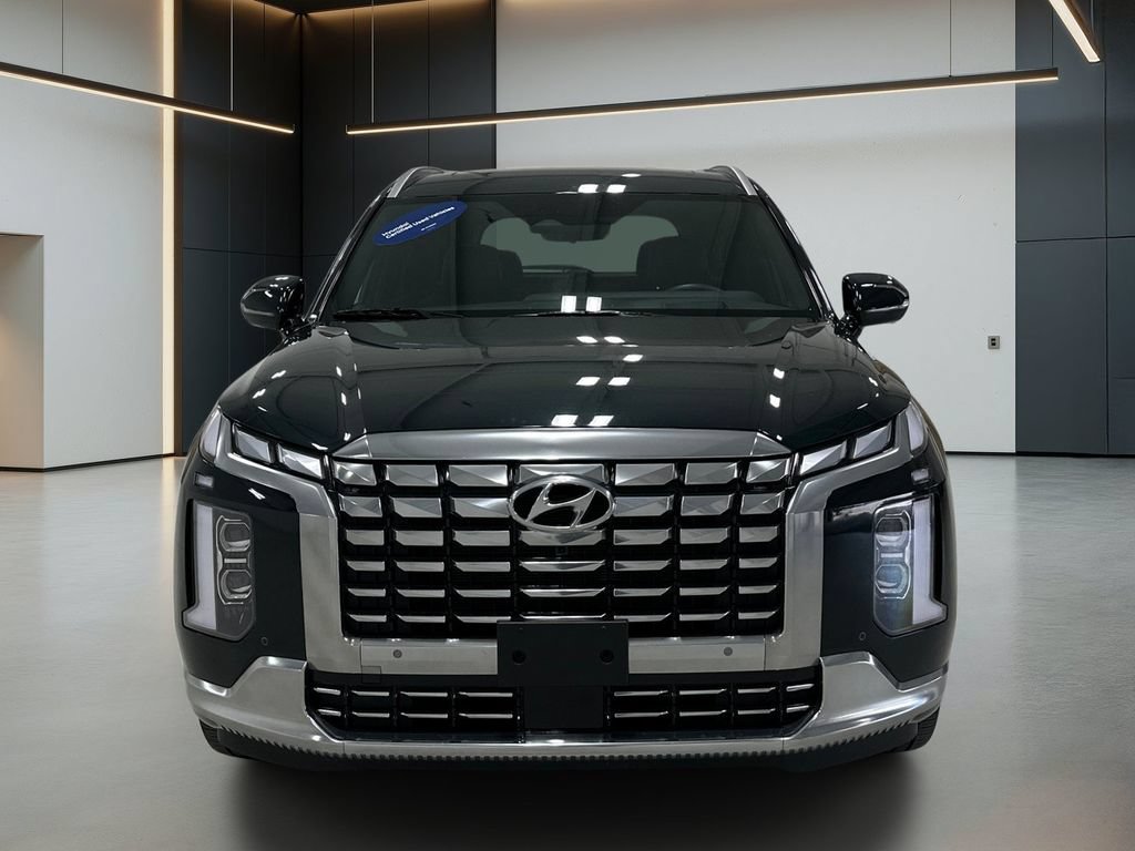 Certified 2025 Hyundai Palisade Calligraphy FWD image 10