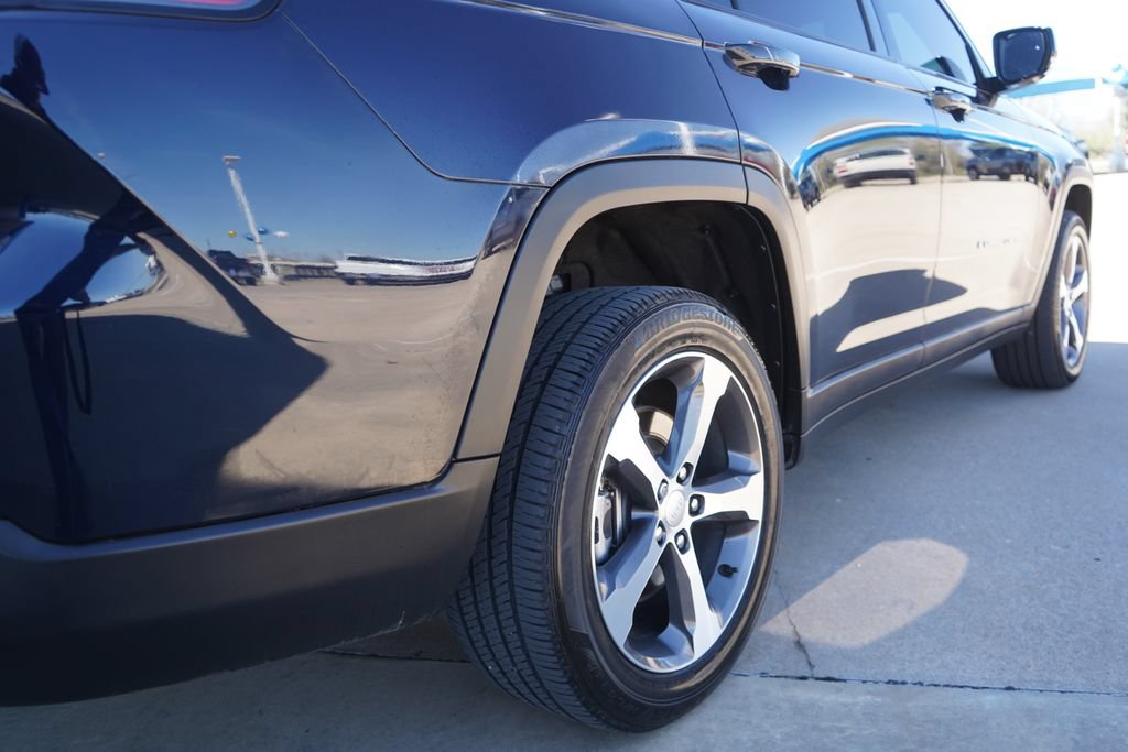 Used 2024 Jeep Grand Cherokee L Limited AWD/4WD image 9