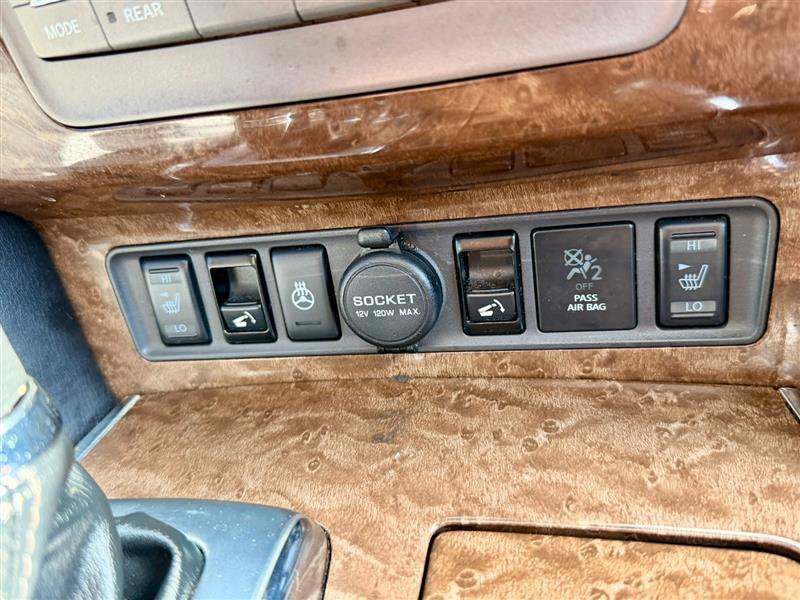Used 2016 INFINITI QX80 2WD w/ 22" Wheel Package image 18
