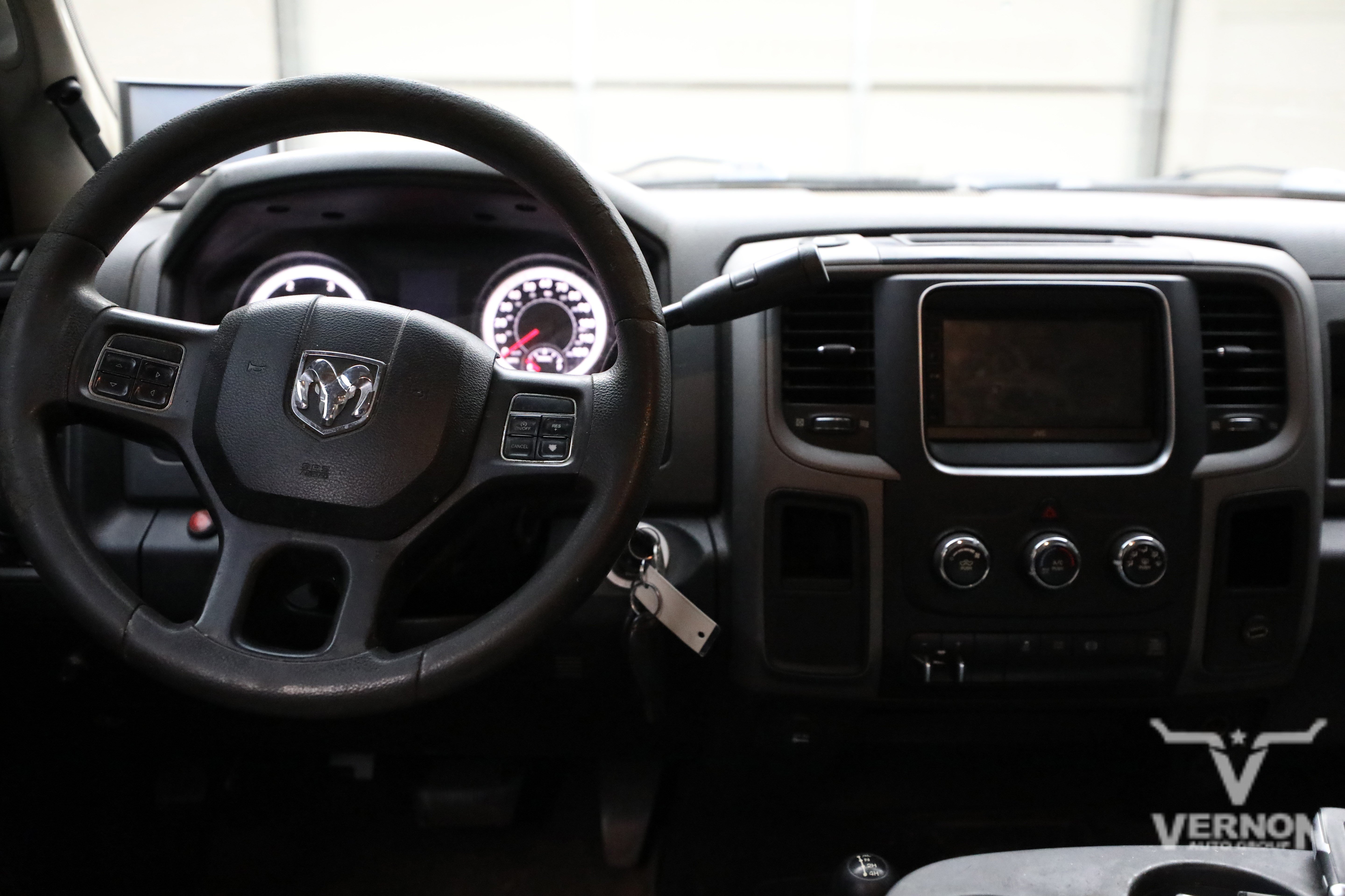 Used 2013 RAM 2500 Tradesman w/ Chrome Appearance Group AWD/4WD image 8