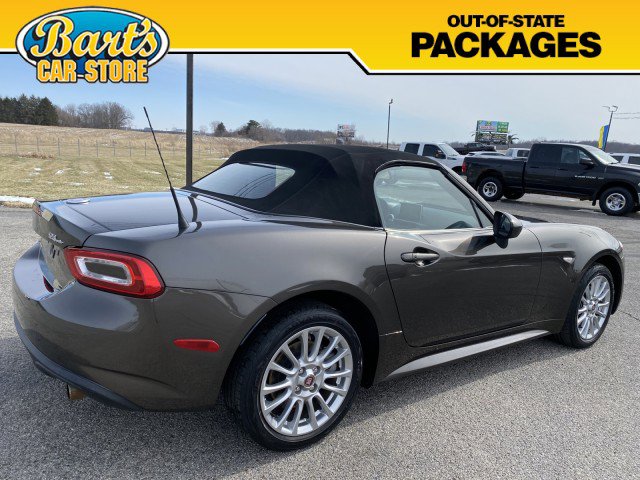 Used 2017 FIAT 124 Spider Classica image 6