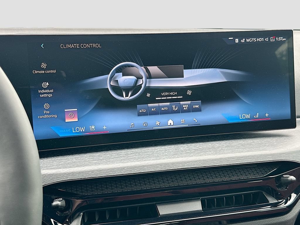 New 2026 BMW 330i xDrive Sedan w/ M Sport Package AWD/4WD image 16