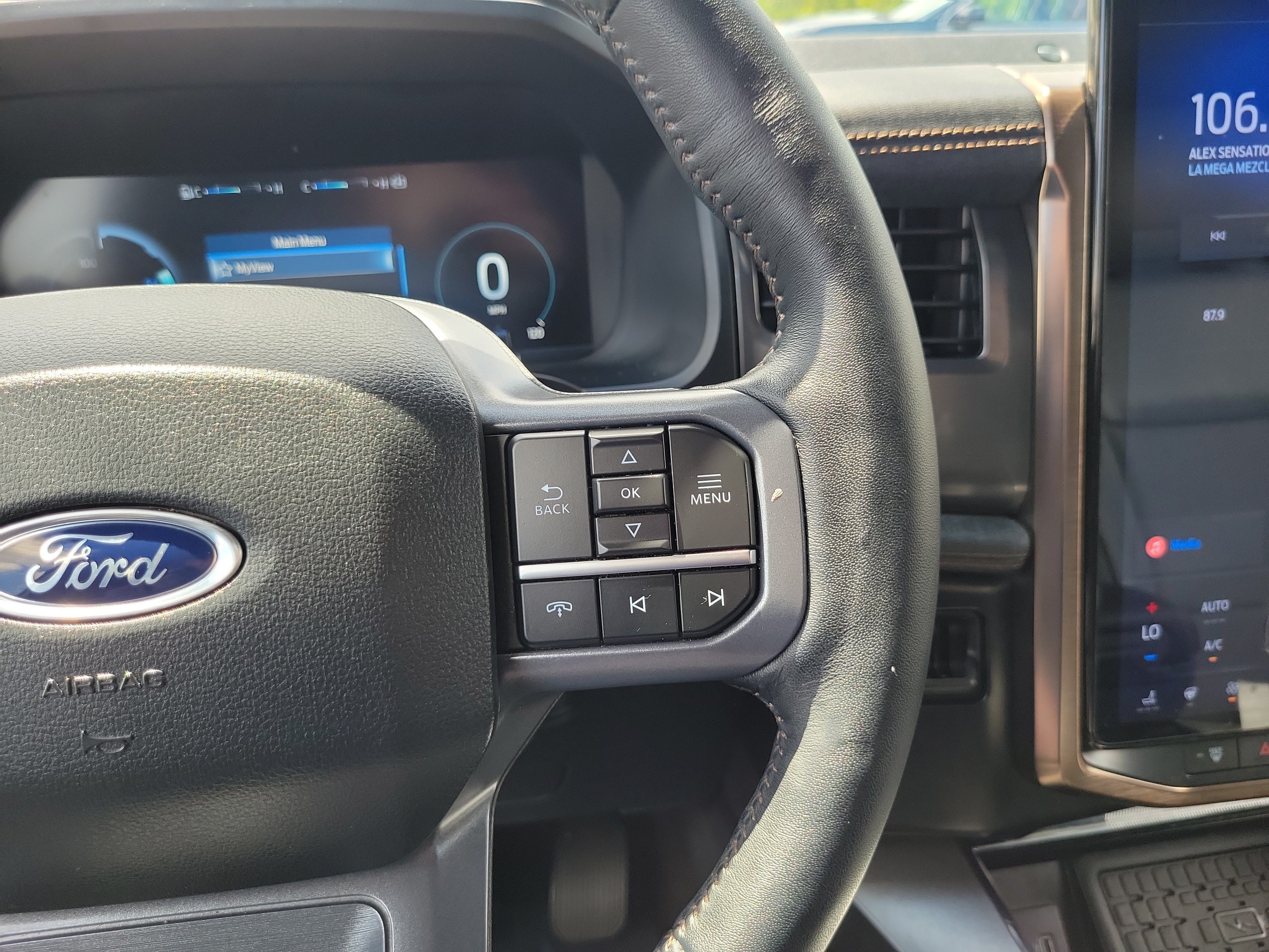 Used 2023 Ford F150 Lightning Lariat AWD/4WD image 19