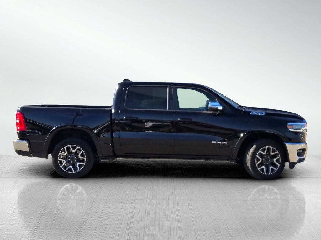 Used 2025 RAM 1500 Laramie AWD/4WD image 3