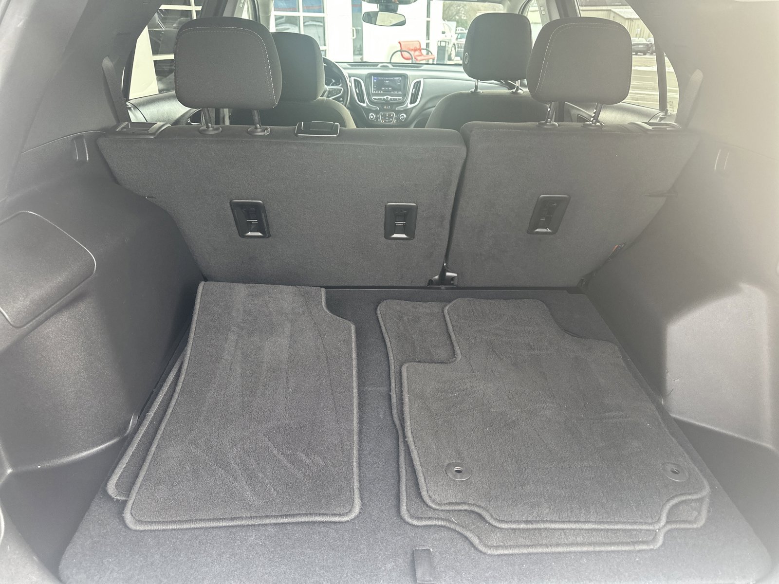 Used 2024 Chevrolet Equinox LT image 24