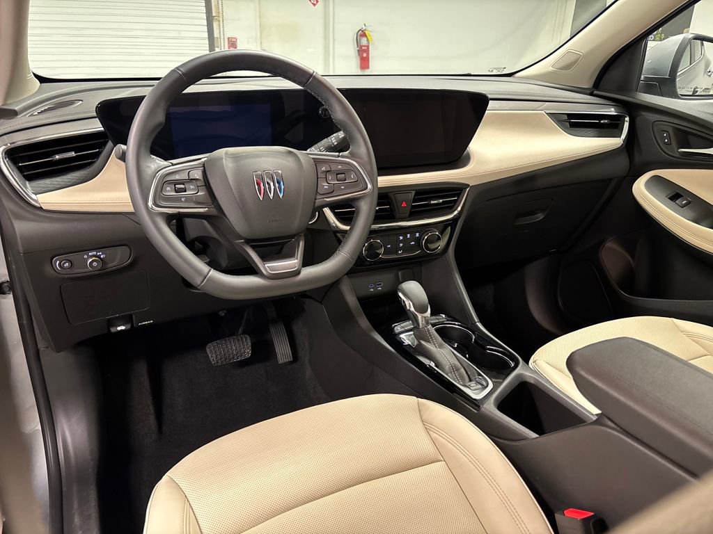 Used 2025 Buick Encore GX Sport Touring image 27