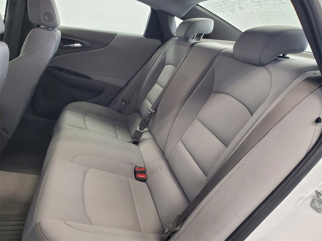 Used 2021 Chevrolet Malibu LS image 25