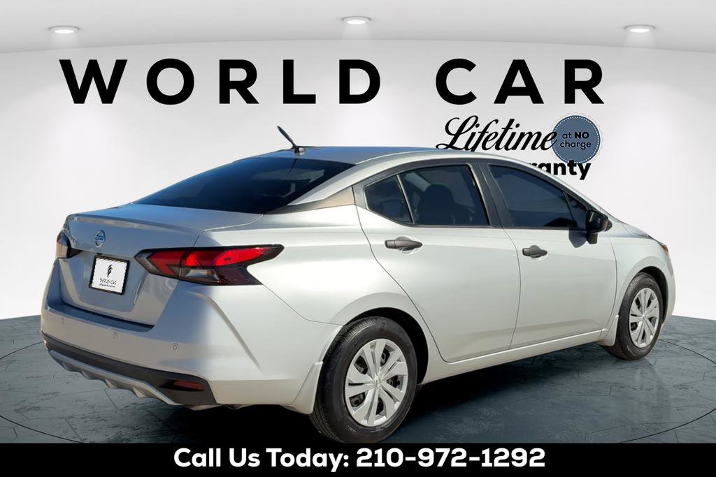 Used 2021 Nissan Versa S image 3
