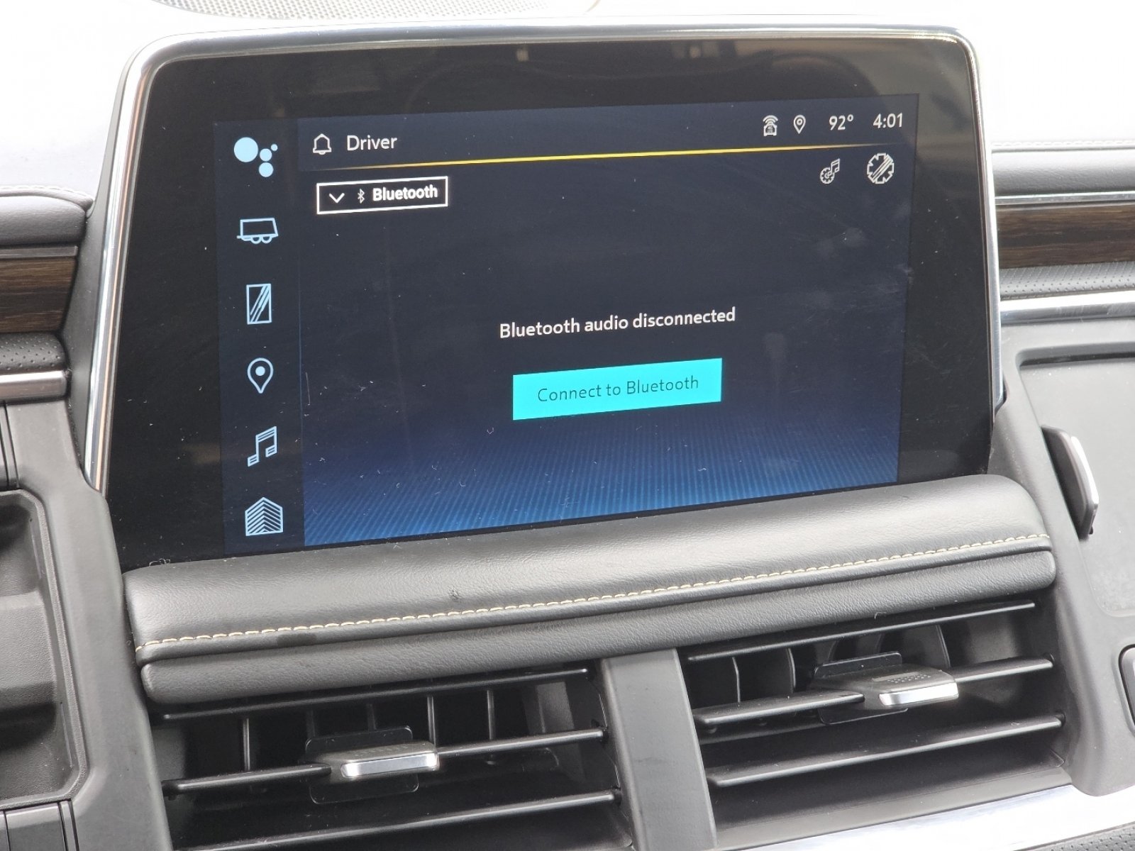 Used 2023 Chevrolet Suburban Premier AWD/4WD image 7
