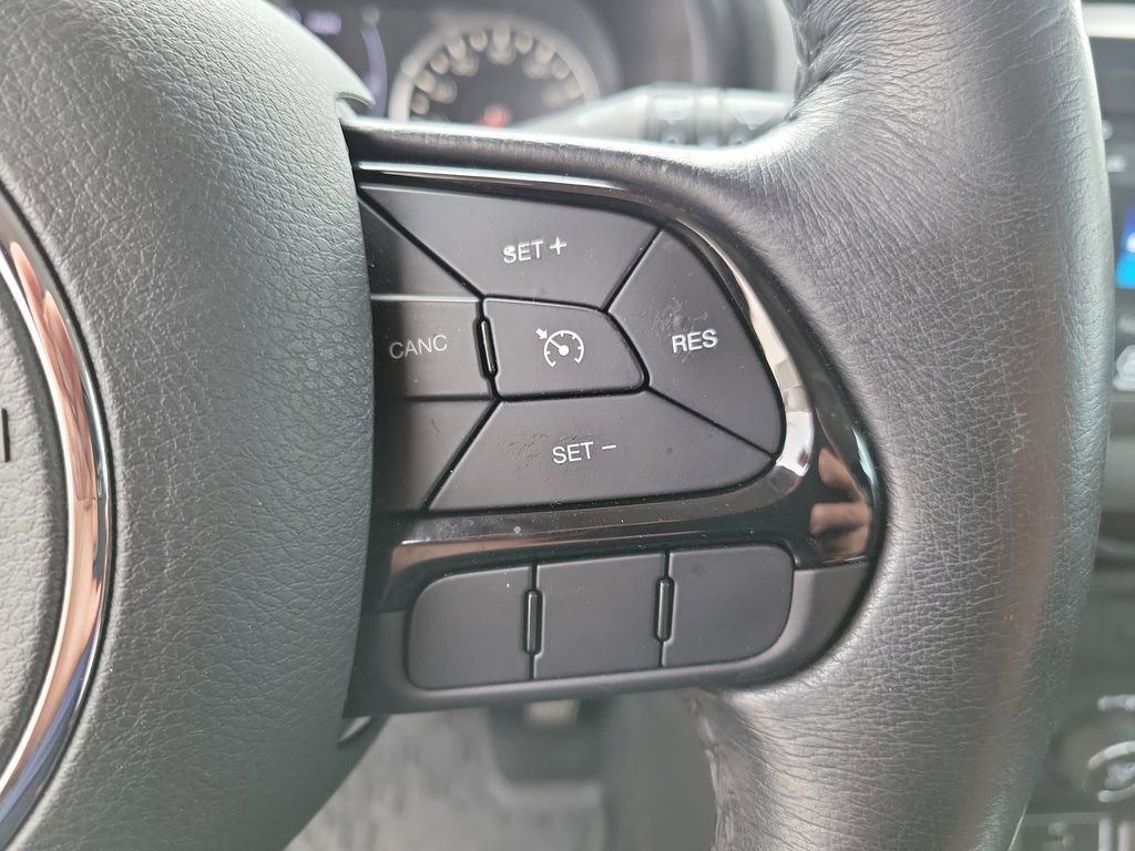 Used 2019 Jeep Renegade Altitude w/ Quick Order Package 2XM FWD image 29