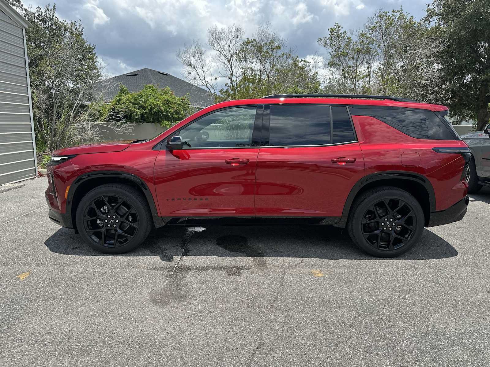 New 2026 Chevrolet Traverse RS w/ LPO, Floor Liner Package FWD image 3