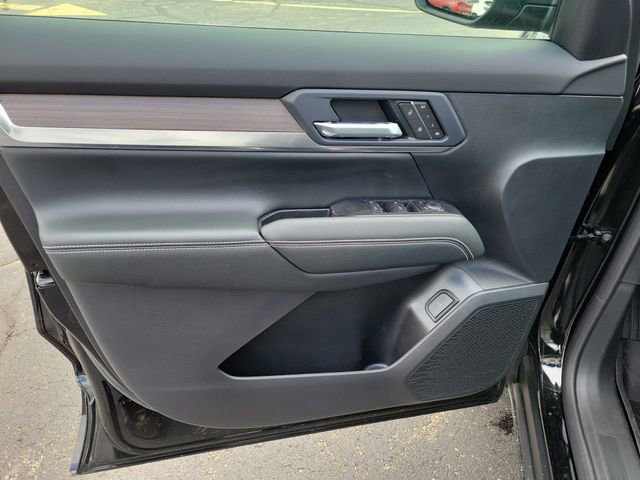 New 2026 GMC Terrain Denali w/ LPO, Floor Liner Package image 19