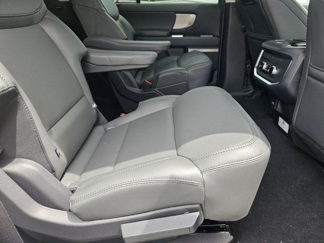 New 2026 Ford Expedition Active RWD image 14