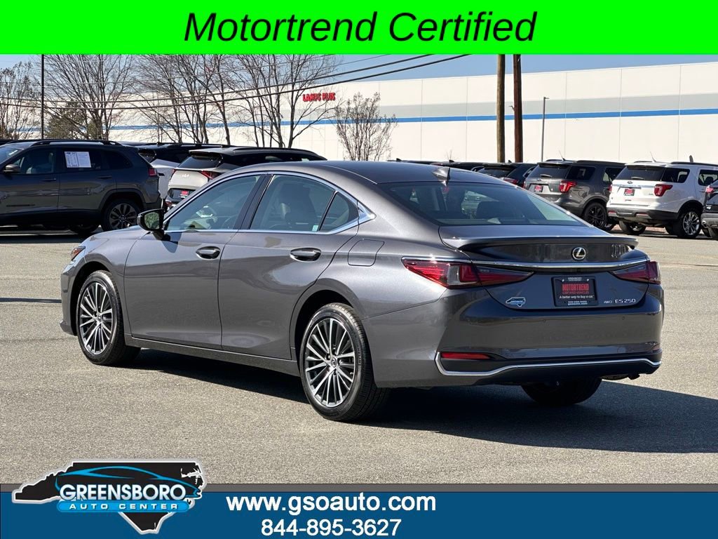 Used 2023 Lexus ES 250 w/ Premium Package image 3