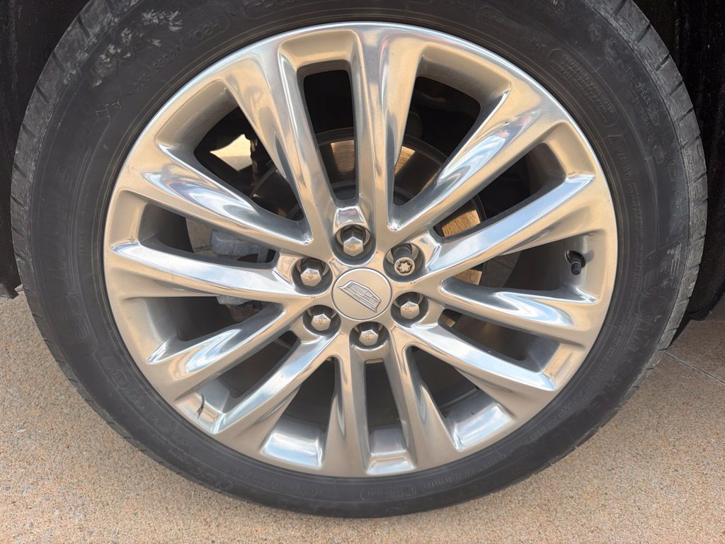 Used 2024 Cadillac XT6 Premium Luxury w/ LPO, Floor Liner Package AWD/4WD image 9