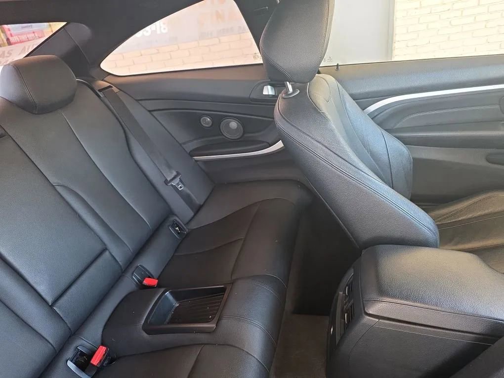 Used 2017 BMW 430i Coupe w/ Premium Package image 16