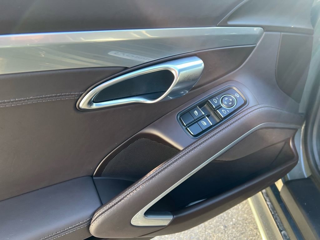 Used 2023 Porsche 718 Cayman GTS image 10