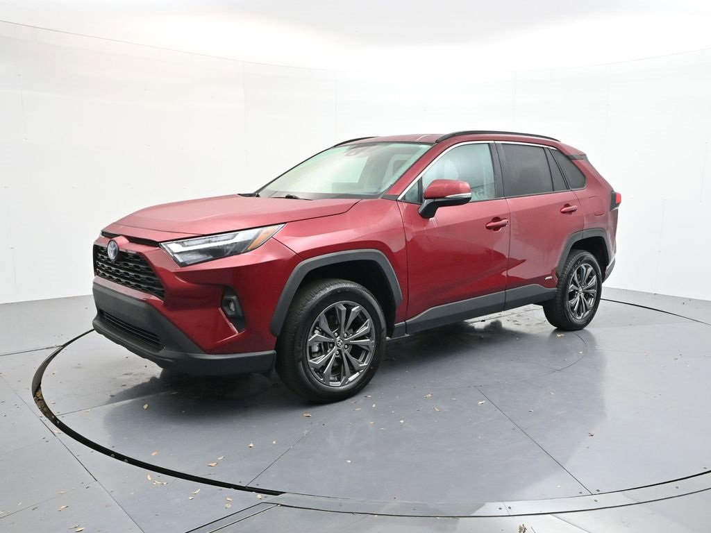 Used 2023 Toyota RAV4 XLE Premium video 3