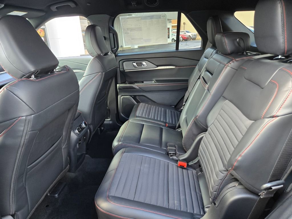 New 2026 Ford Explorer ST-Line image 10