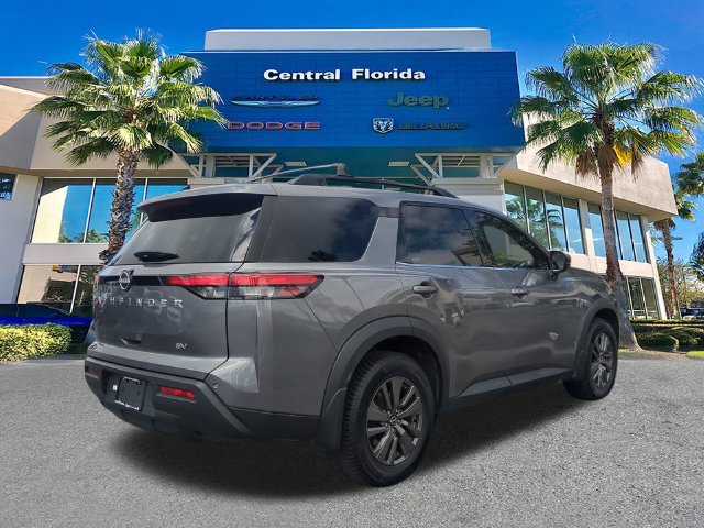 Used 2022 Nissan Pathfinder SV FWD image 5