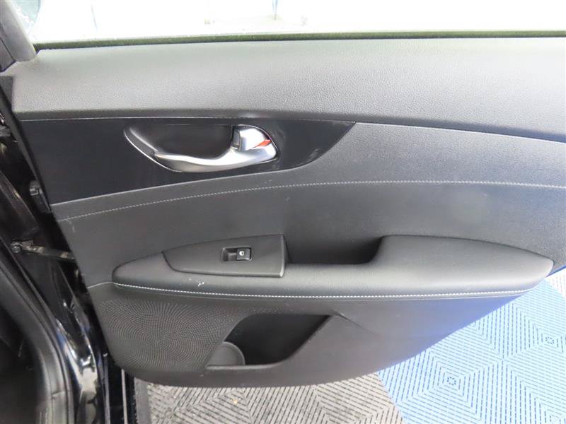 Used 2023 Kia Forte GT-Line FWD image 31