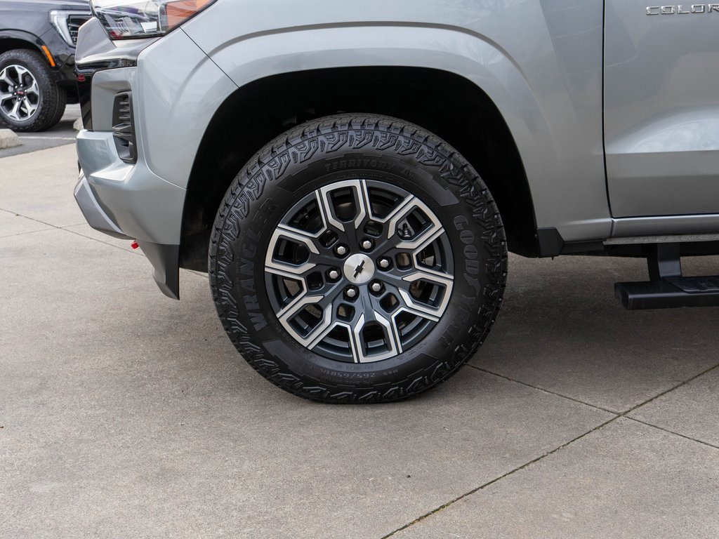 Used 2024 Chevrolet Colorado Z71 image 26