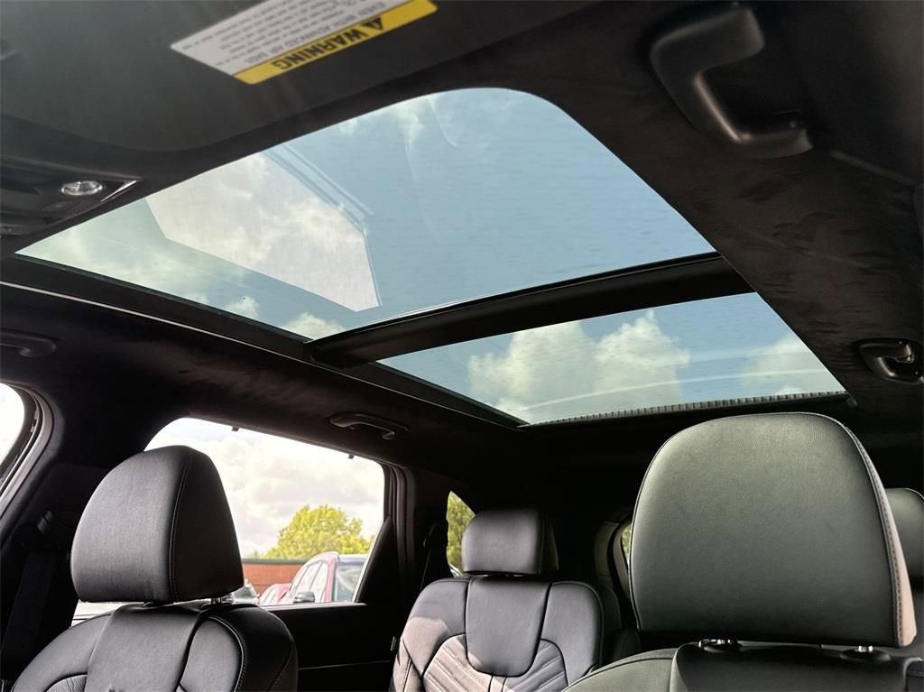 Certified 2025 Kia Sorento SX Prestige image 34